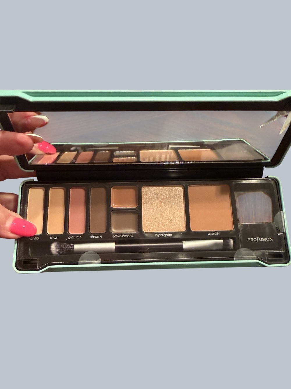 Profusion Cosmetics Neutral & Bronze Eye Face Palette with Mint Case
